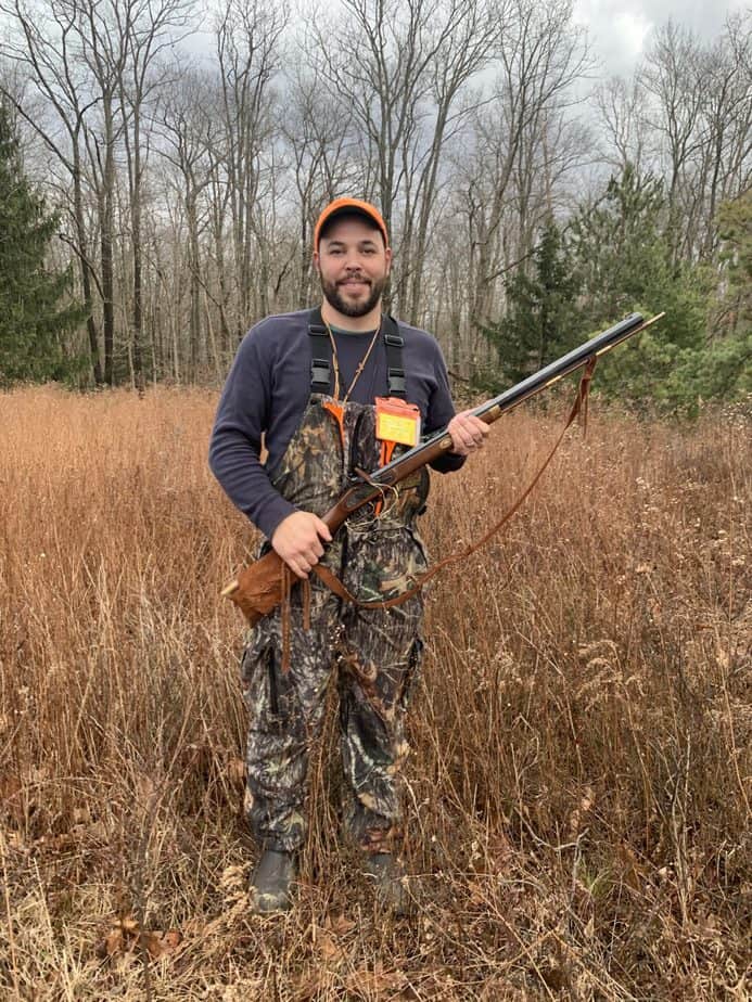 Dan Niles holding is muzzleloader